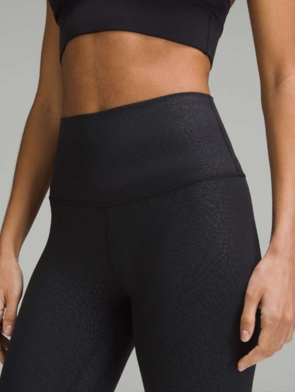 Lululemon Women 10 Align High-Rise Pant 25" Ripple Emboss Black